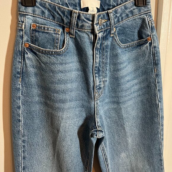 H&M High Rise Straight Leg Jeans | Size 2 | Medium Blue Wash - Picture 3 of 5